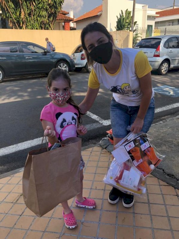 Dia das Crianças. Doações de Brinquedos para a Creche Divina Providência em São Carlos