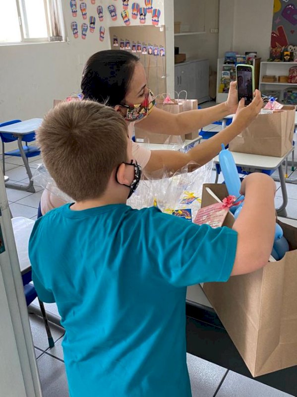 Dia das crianças na Educação Infantil e entrega dos kits para o Fundamental 1 - São Carlos