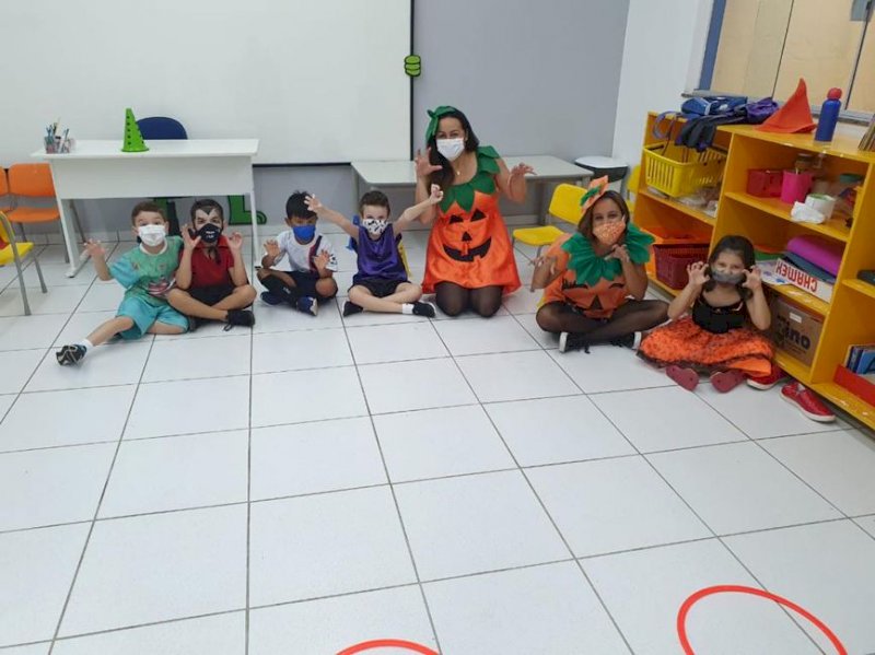 Halloween na Educação Infantil. Retomada gradativa das atividades presenciais.
