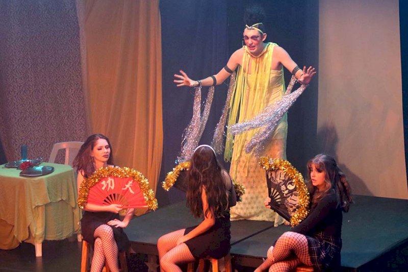 Teatro - As Malcriadas
